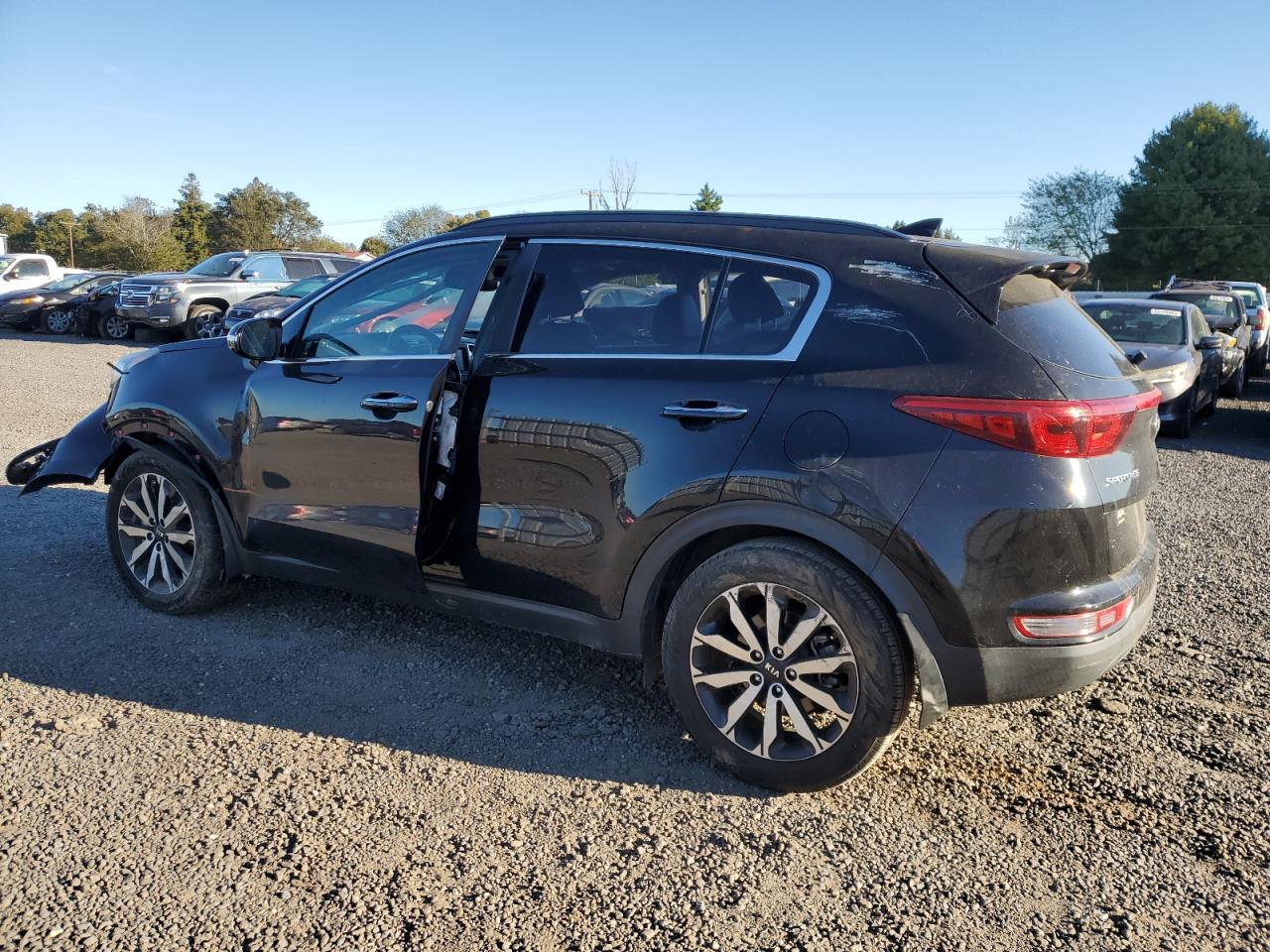 VIN KNDPN3AC0J7419596 2018 KIA SPORTAGE no.2