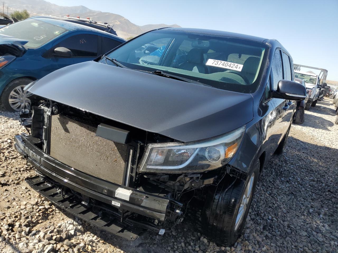 2017 Kia Sedona - Image 1