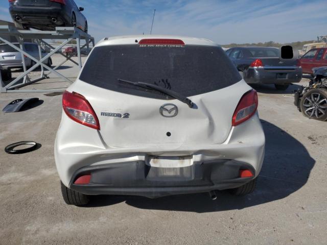 Hatchbacks MAZDA 2 2014 White