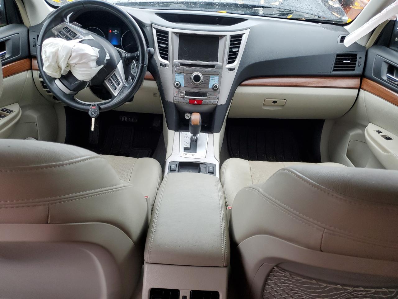 2014 Subaru Outback - Image 8