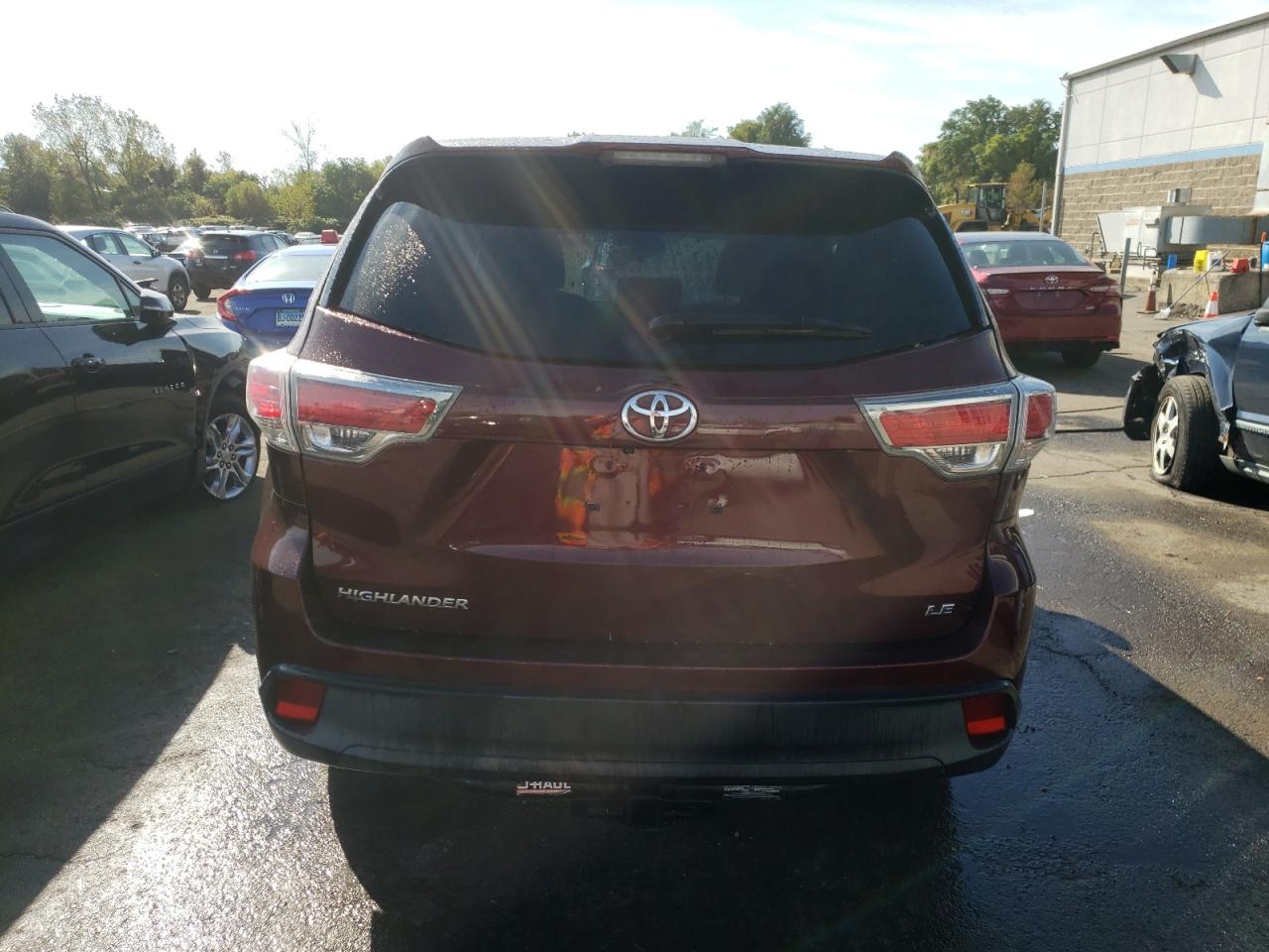 5TDZARFH0ES007685 2014 Toyota Highlander Le