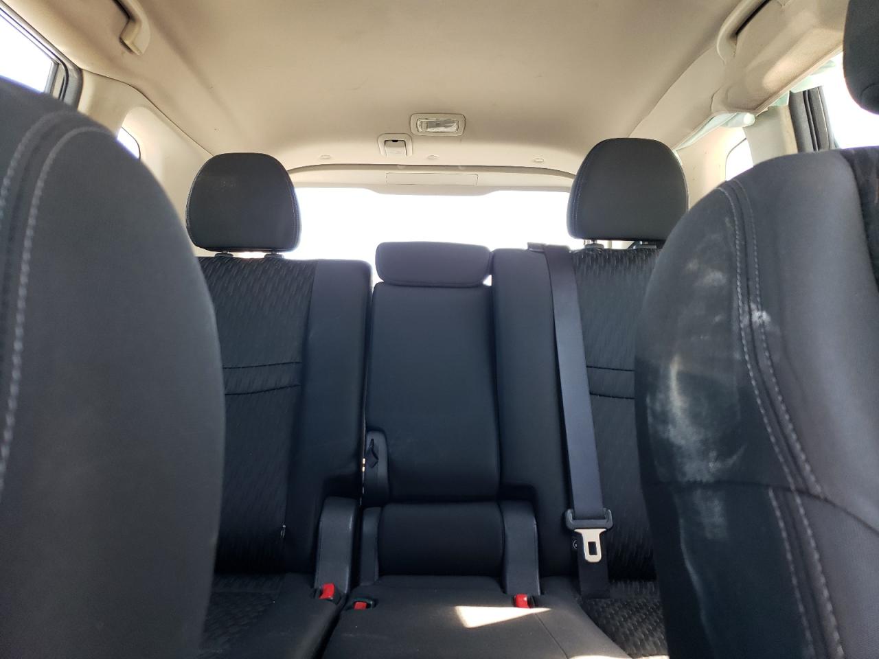 2018 Nissan Rogue - Image 10