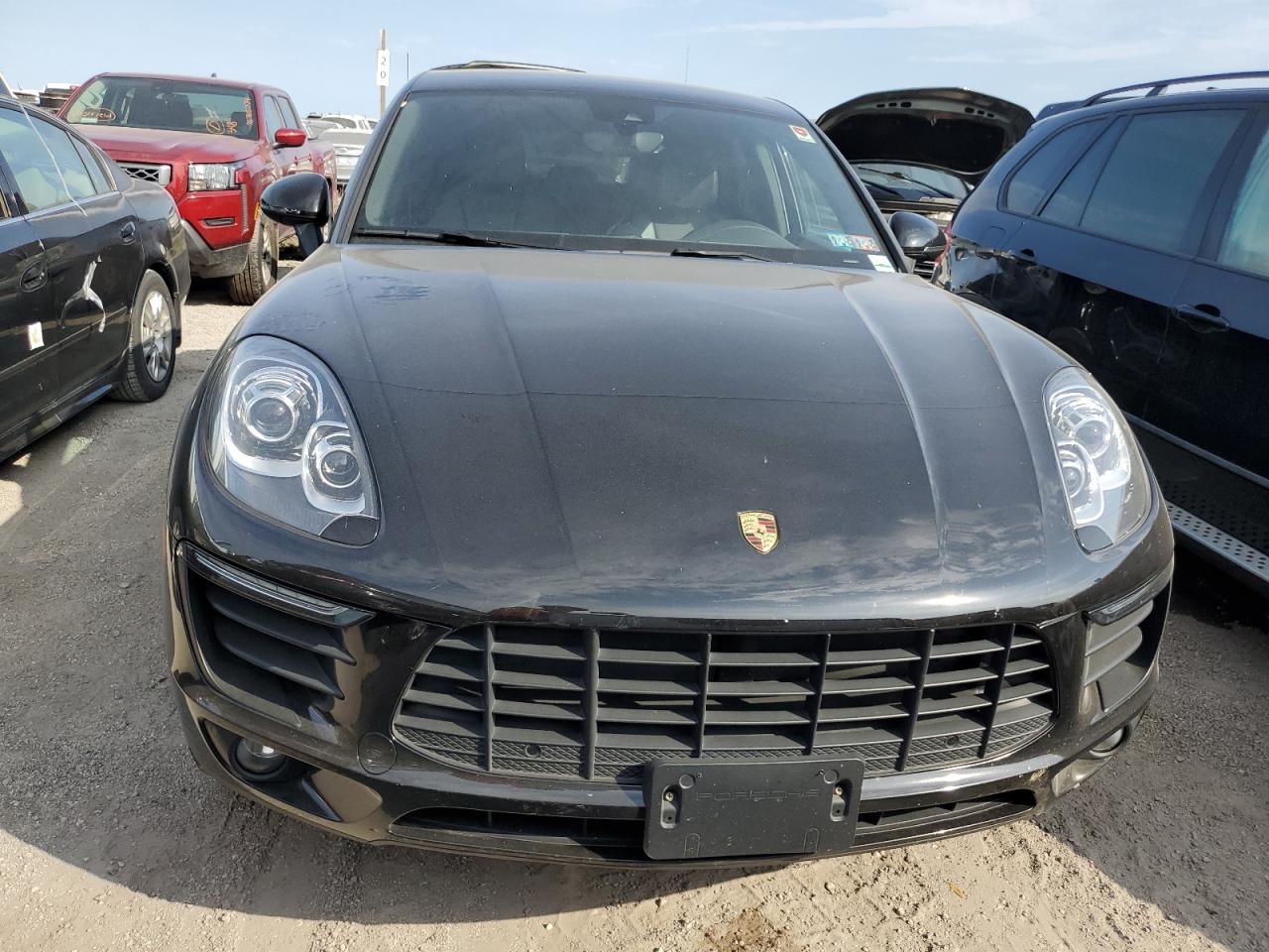 2017 Porsche Macan VIN: WP1AA2A50HLB01569 Lot: 76480944