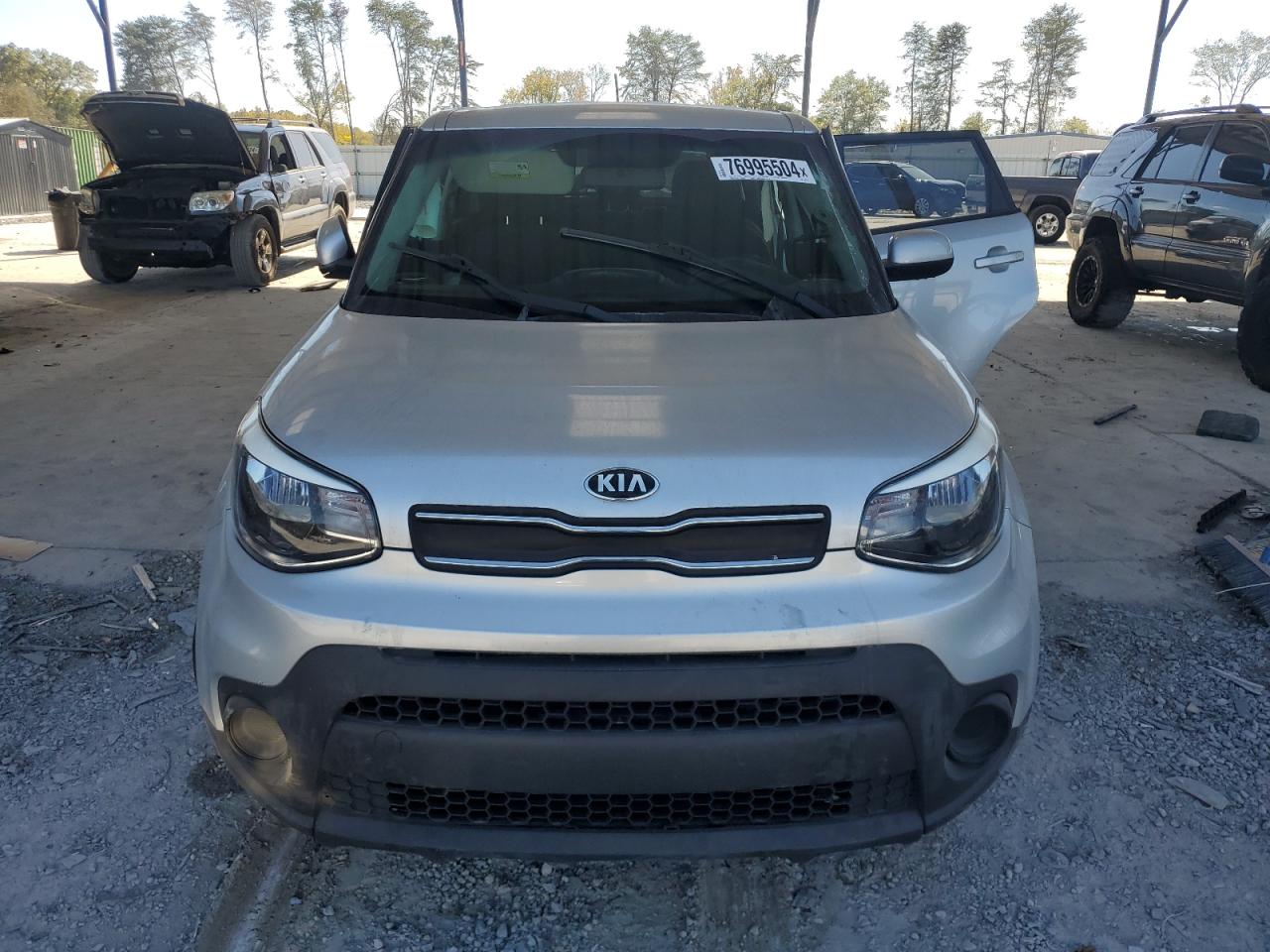 VIN KNDJN2A22H7430441 2017 KIA SOUL no.5