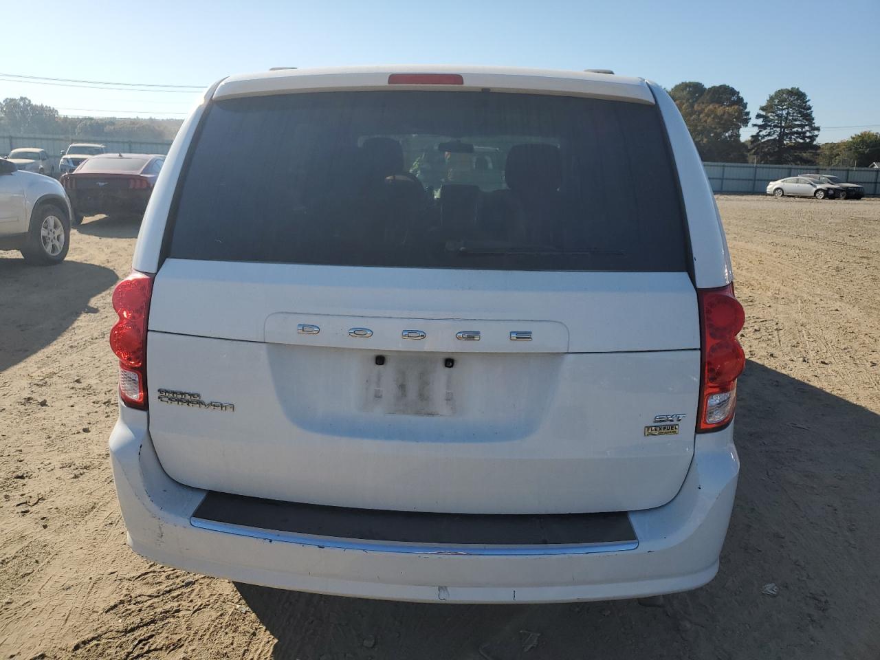 2014 Dodge Grand Caravan Sxt VIN: 2C4RDGCG7ER127726 Lot: 77185234