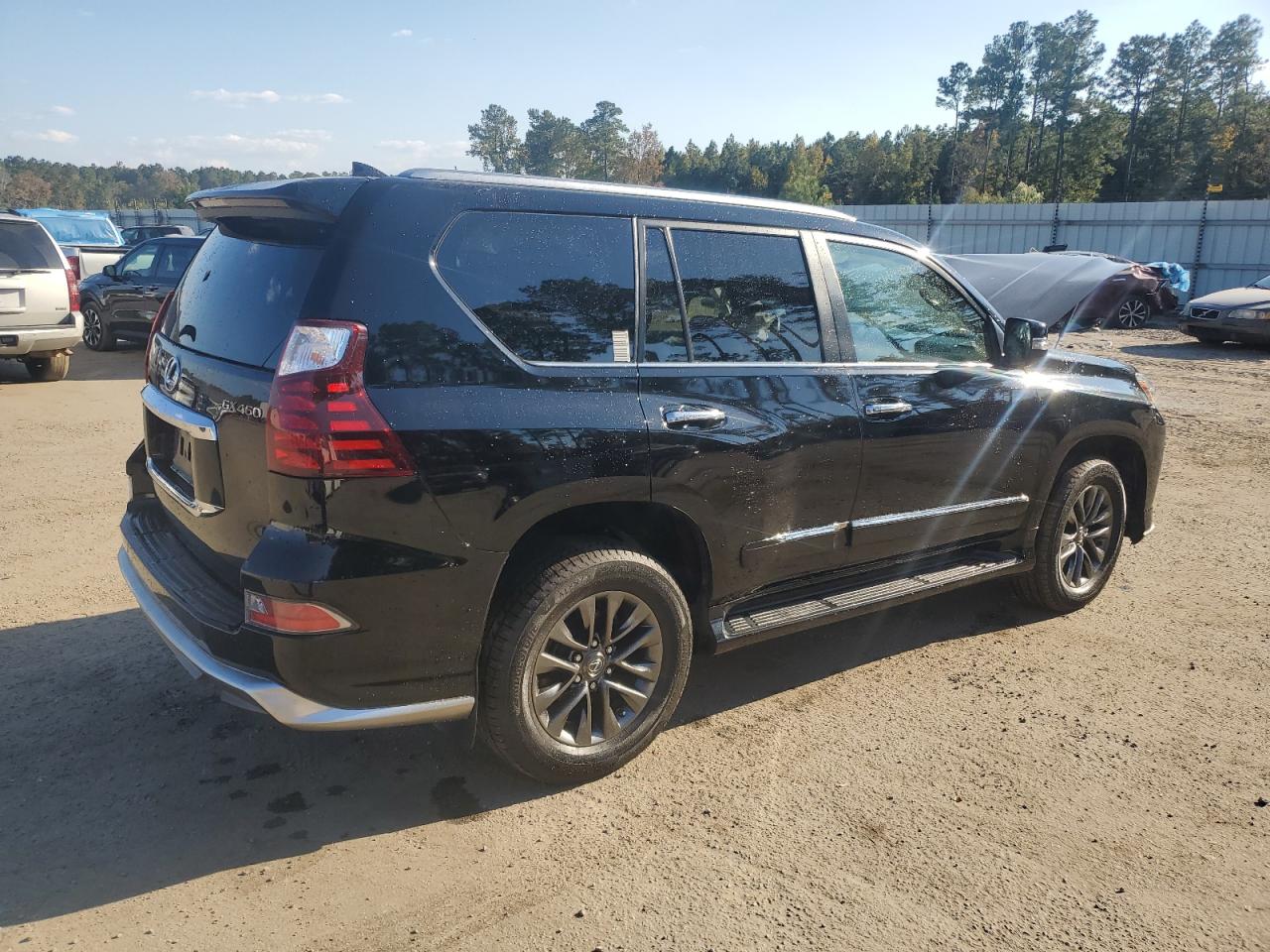 2017 Lexus GX - Image 3