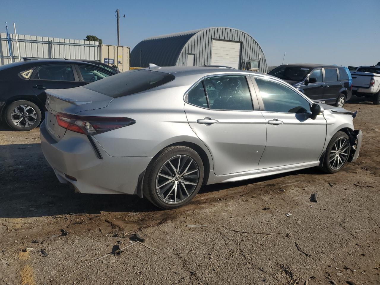2022 Toyota Camry - Image 3