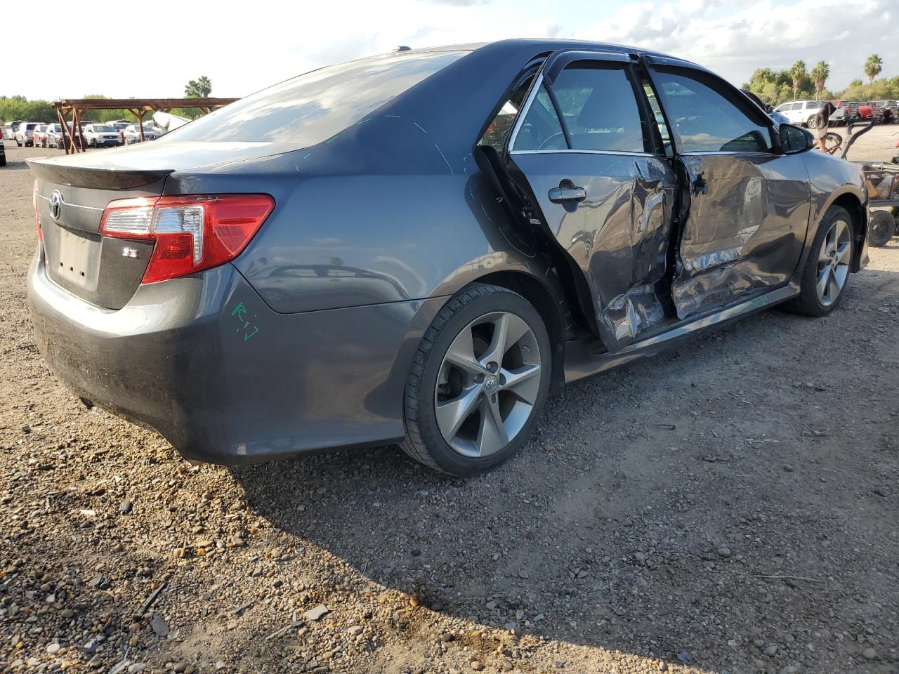 VIN 4T1BK1FK7DU525813 2013 TOYOTA CAMRY no.3