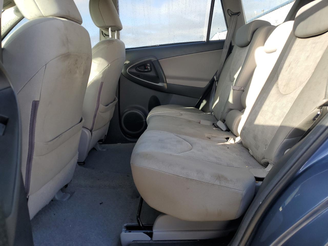2011 Toyota RAV 4 - Image 11
