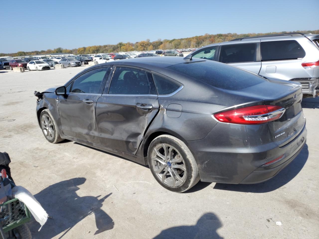 2020 Ford Fusion - Image 2