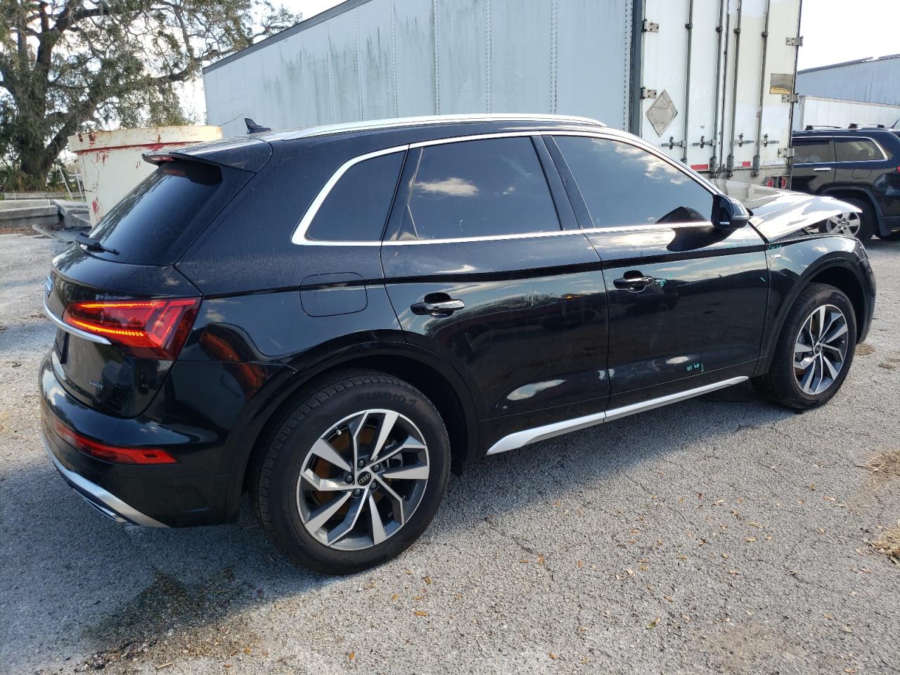 2023 Audi Q5 - Image 3