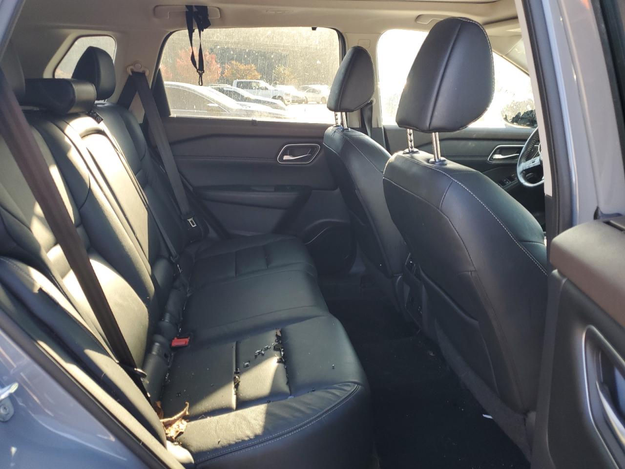 2021 Nissan Rogue - Image 10