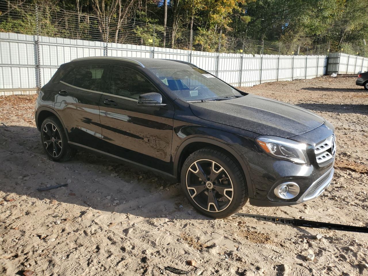 VIN WDCTG4EB3KU019321 2019 MERCEDES-BENZ GLA-CLASS no.4