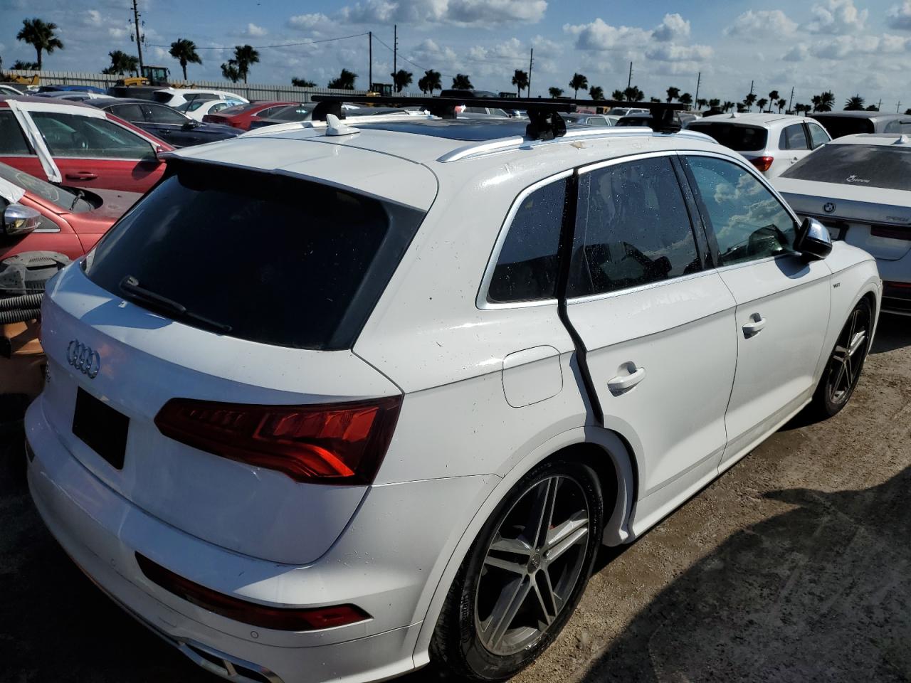 VIN WA1A4AFY3J2223449 2018 AUDI SQ5 no.3