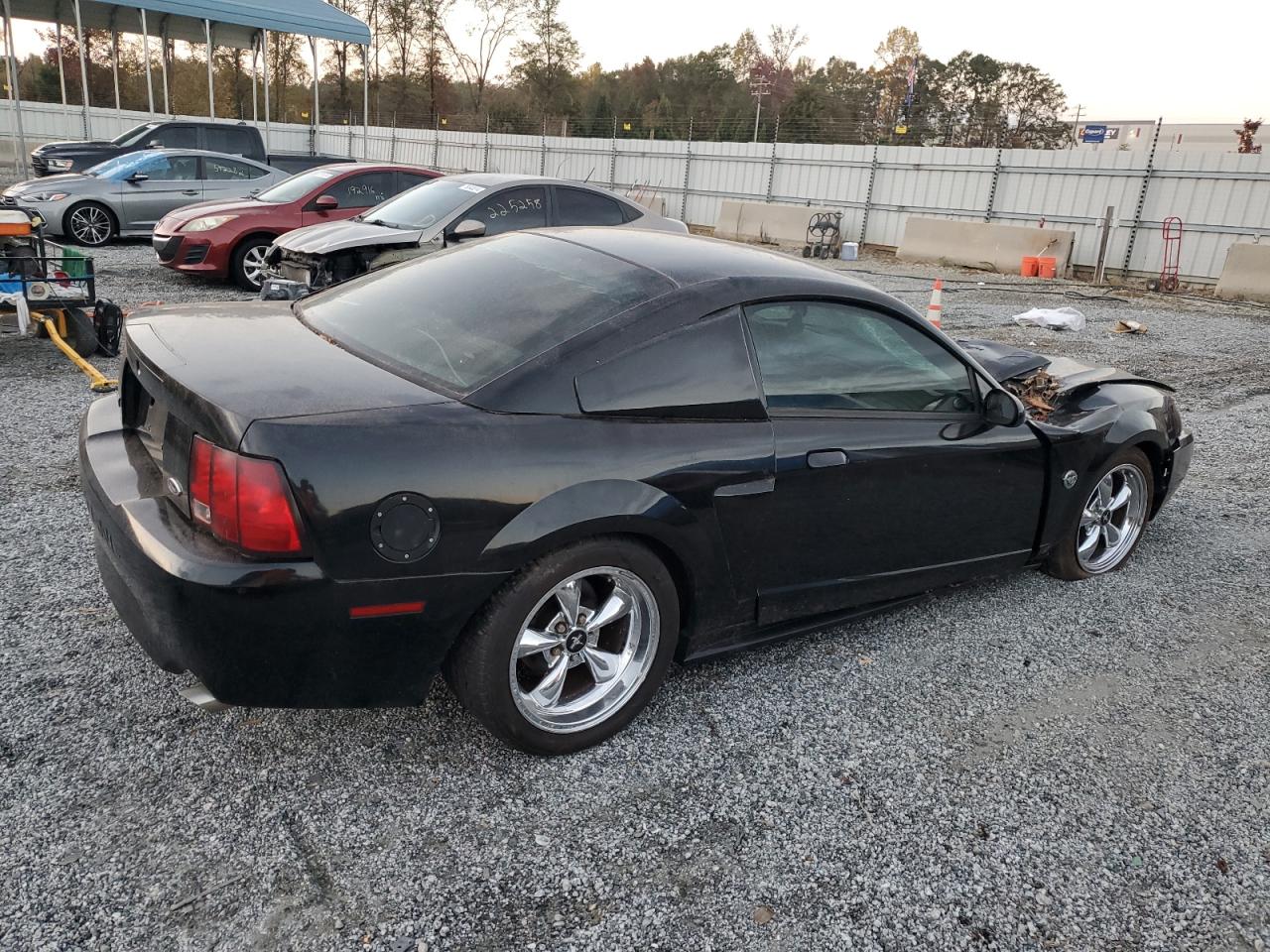 2004 Ford Mustang - Image 3