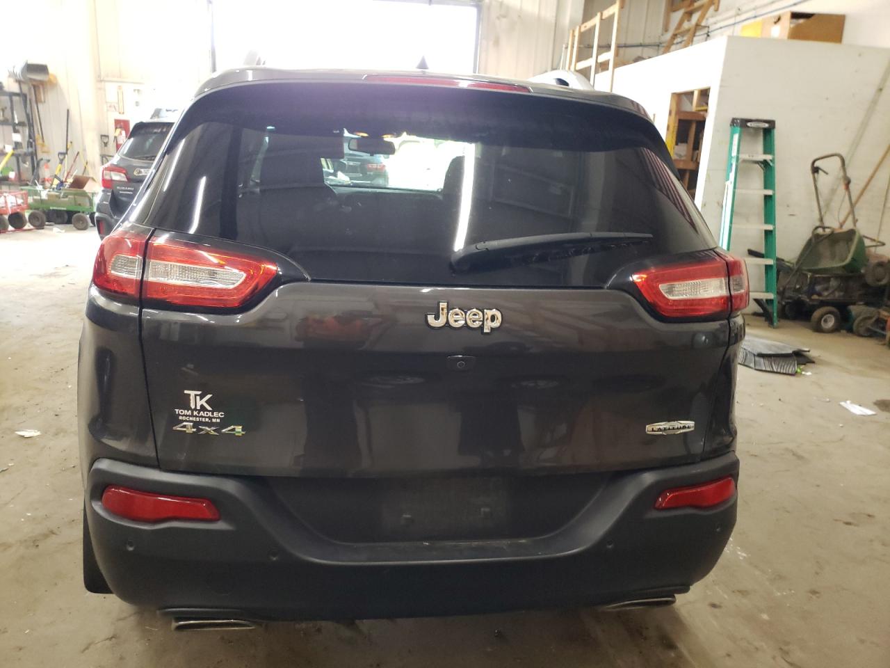 2017 Jeep Cherokee Latitude VIN: 1C4PJMCS8HW561071 Lot: 78097554