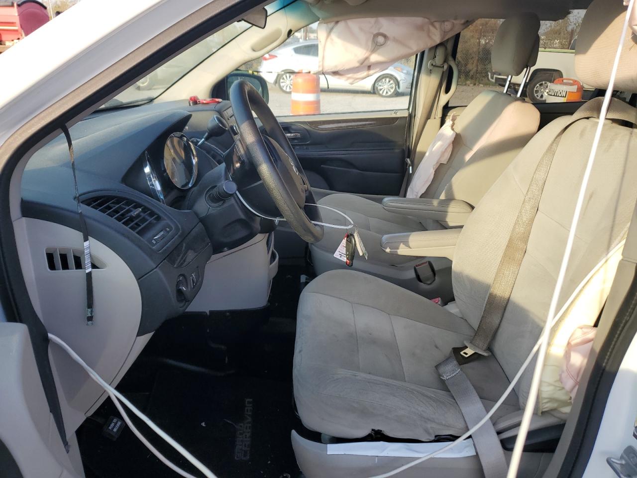 2015 Dodge Caravan - Image 7
