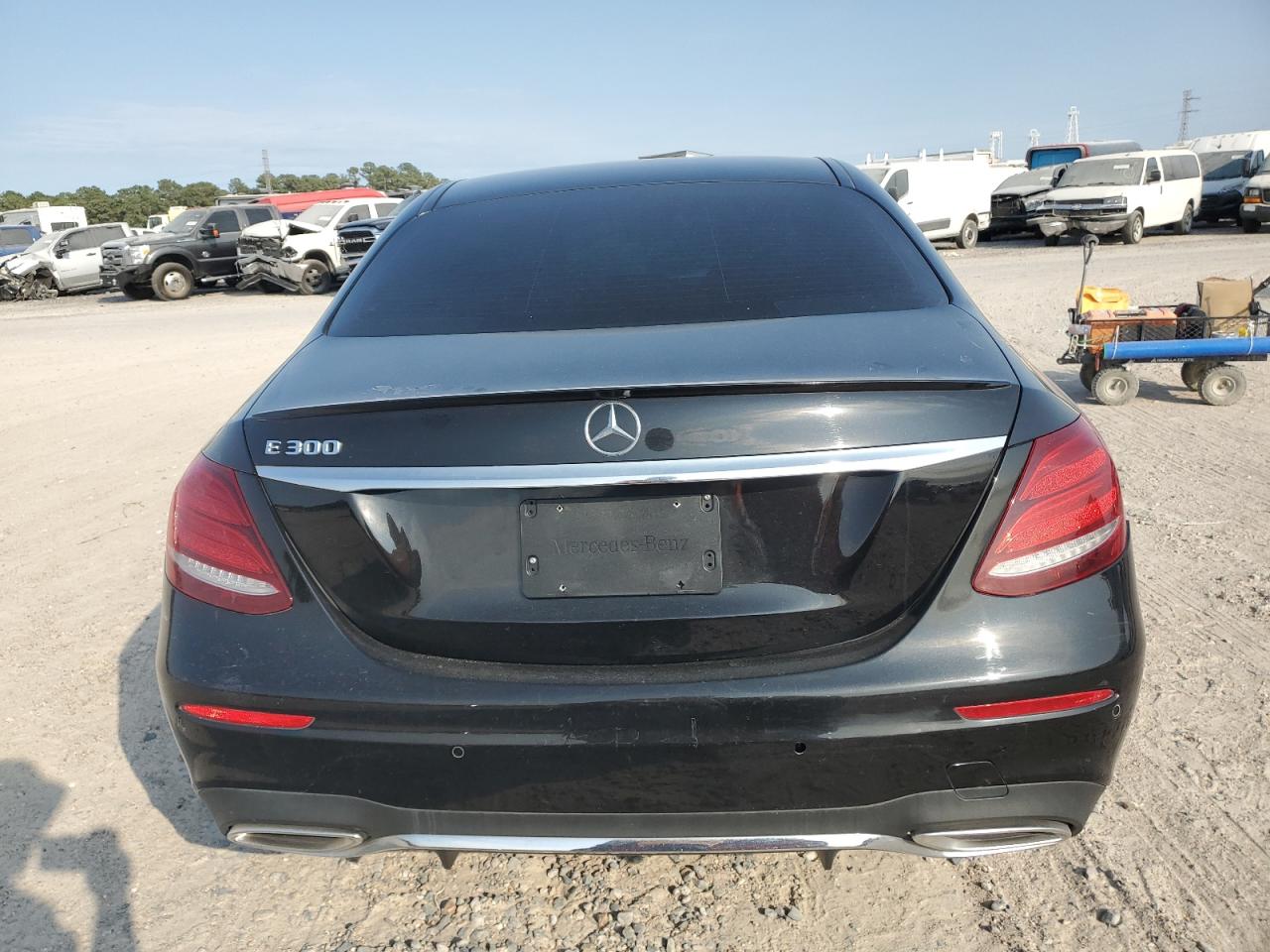 2017 Mercedes-Benz E 300 VIN: WDDZF4JB0HA172778 Lot: 76788374