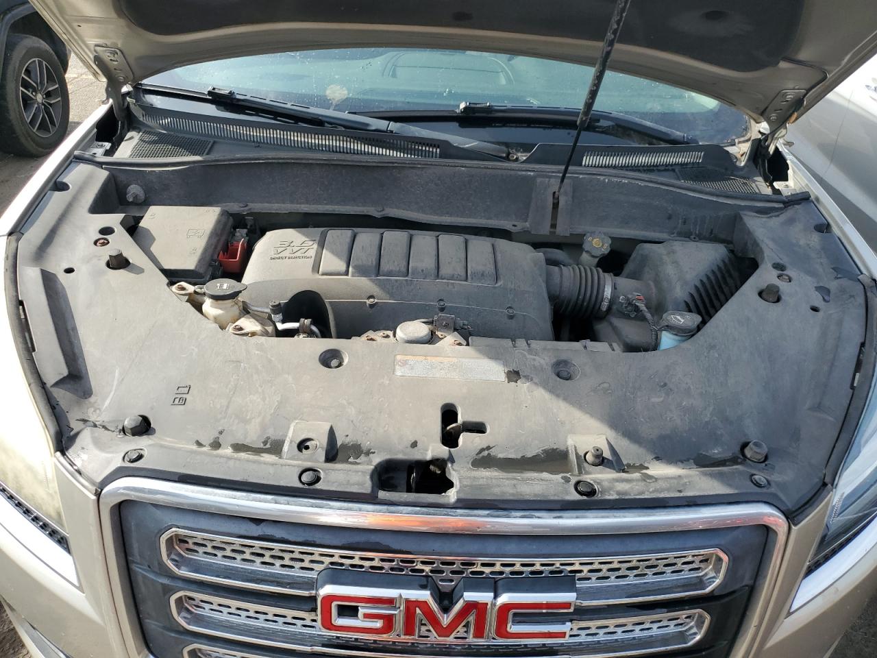 2015 GMC Acadia - Image 12