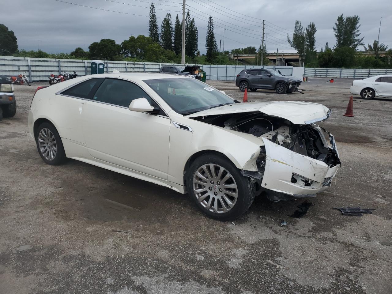 VIN 1G6DA1E30D0106965 2013 CADILLAC CTS no.4