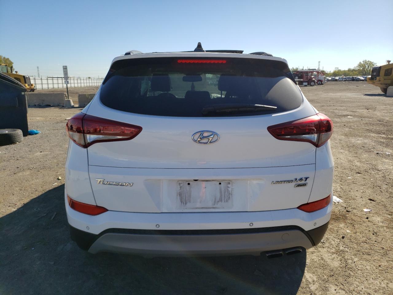 KM8J3CA28JU784480 2018 Hyundai Tucson Value