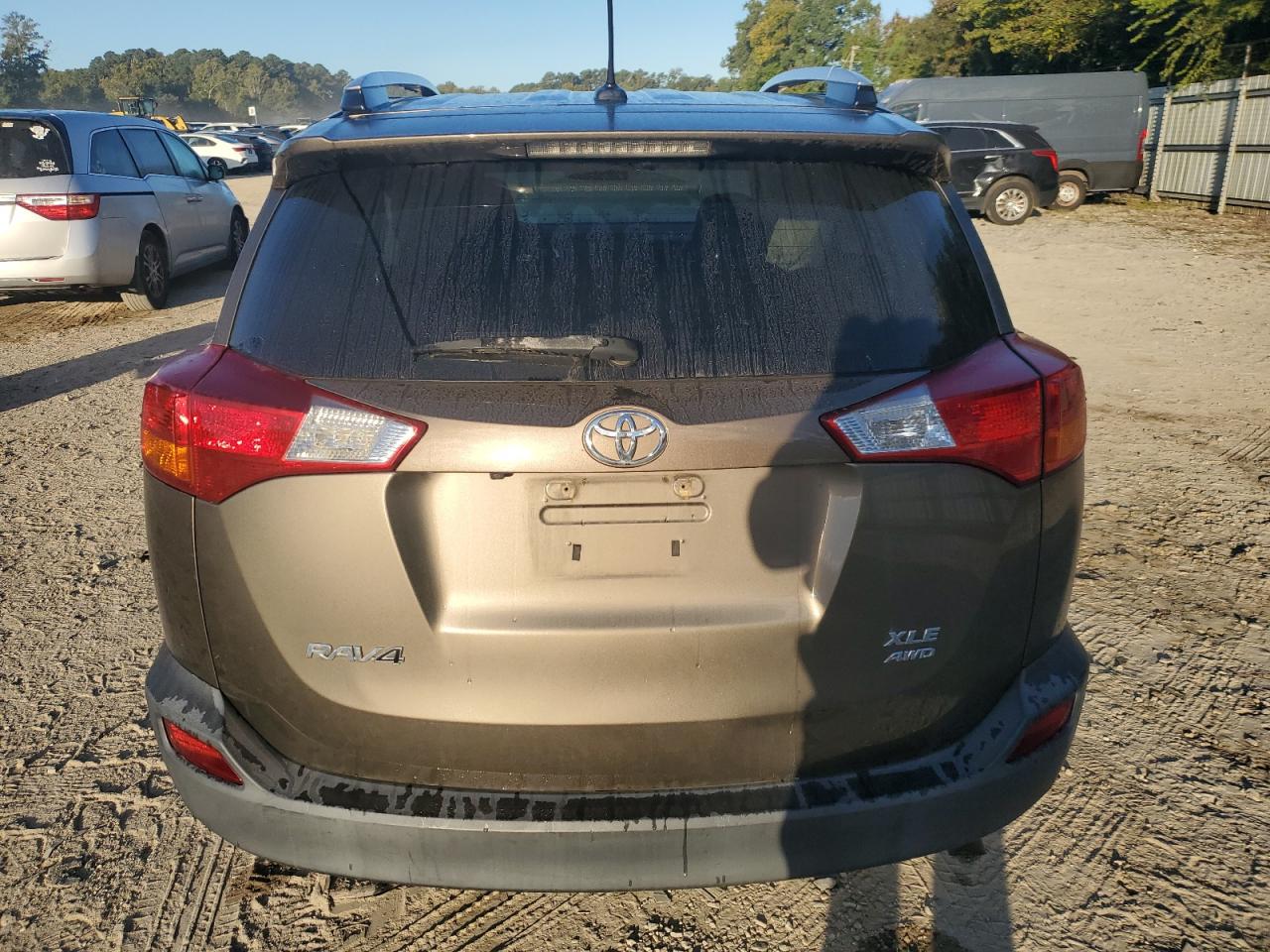 2014 Toyota Rav4 Xle VIN: 2T3RFREV4EW145608 Lot: 75043884