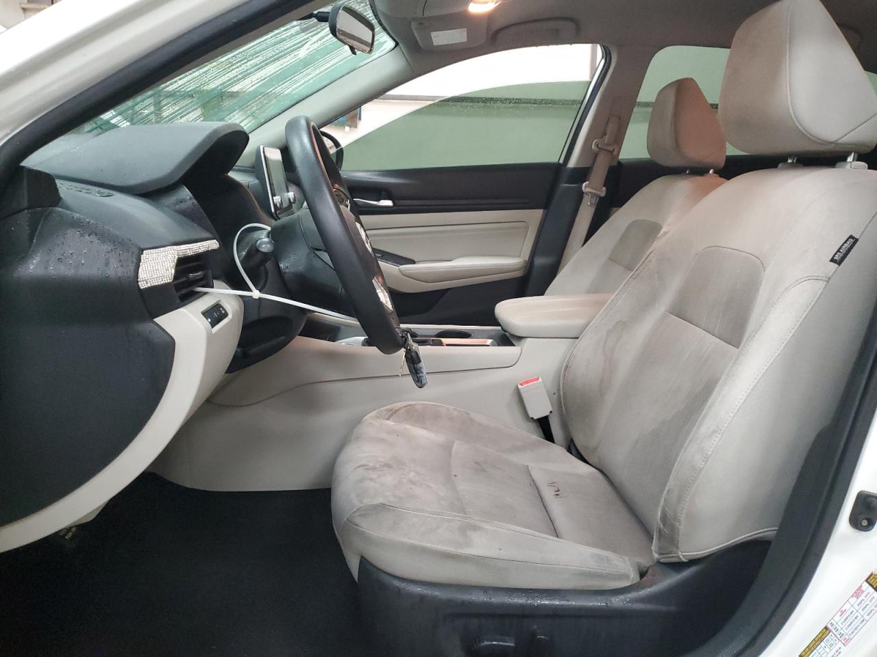 2019 Nissan Altima - Image 7