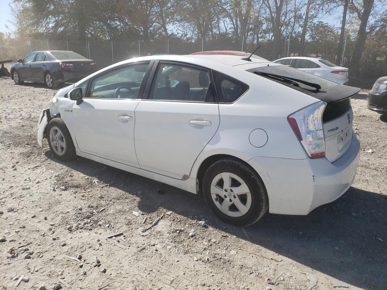 2011 Toyota Prius - Image 2