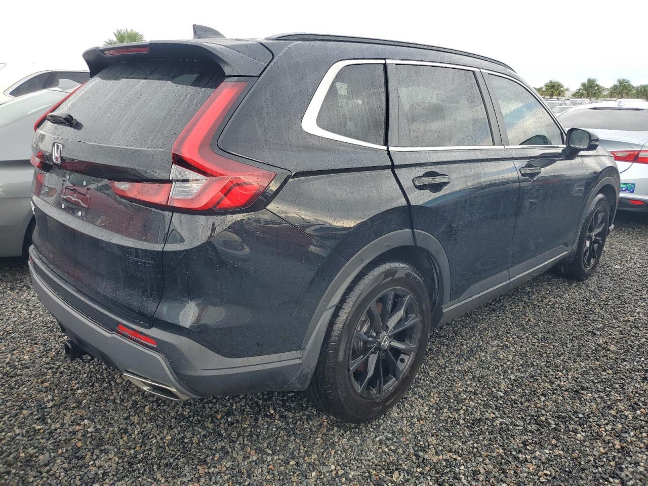2023 Honda CR-V - Image 3