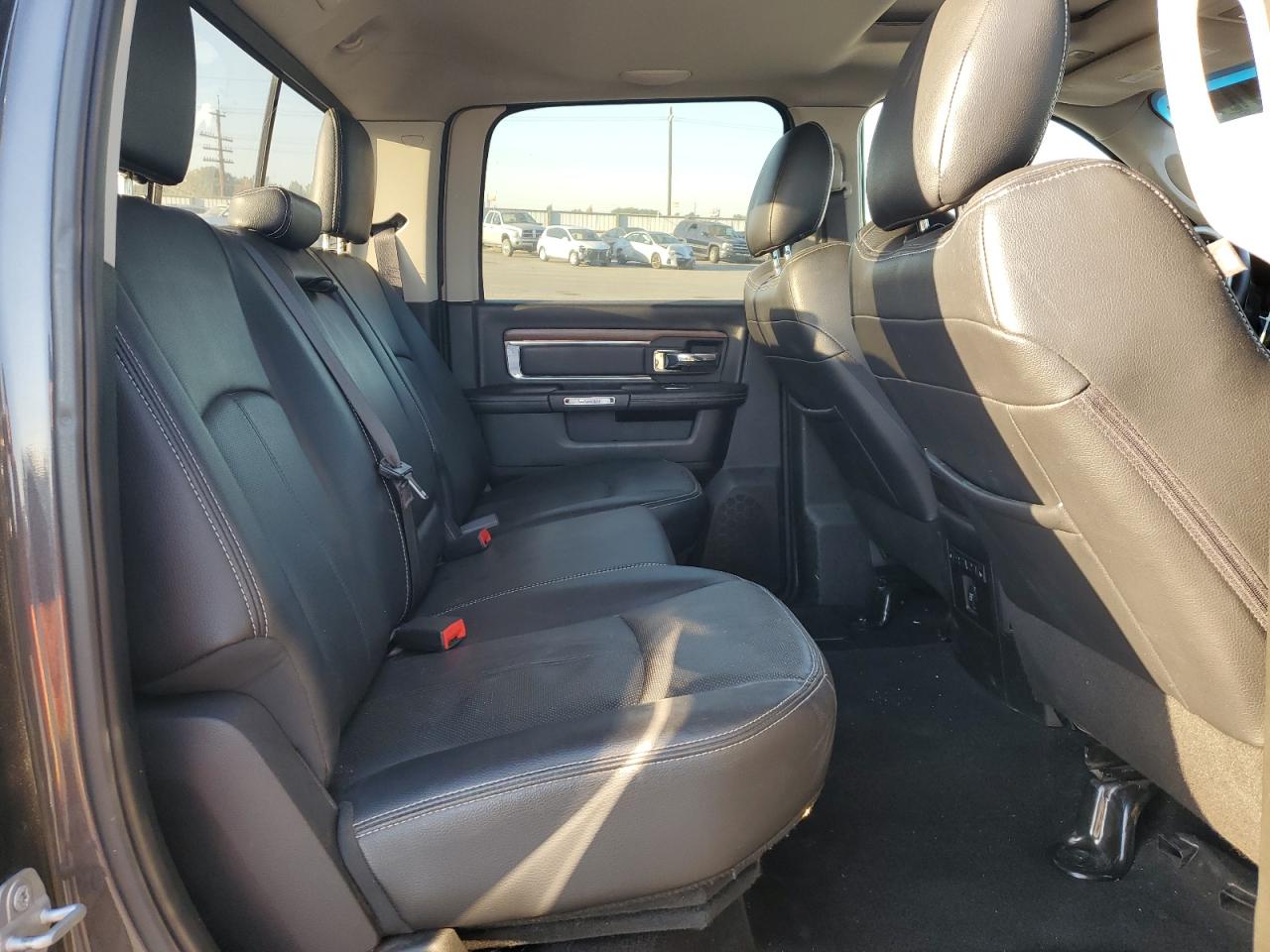 2018 Ram 3500 Laramie VIN: 3C63R3ELXJG345886 Lot: 74911244