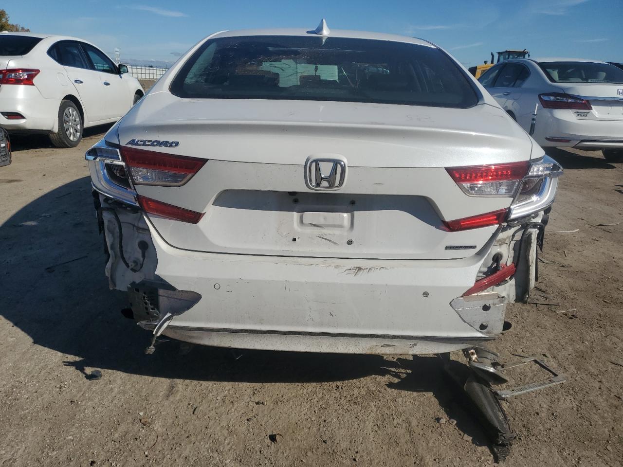 VIN 1HGCV1F97JA045198 2018 HONDA ACCORD no.6