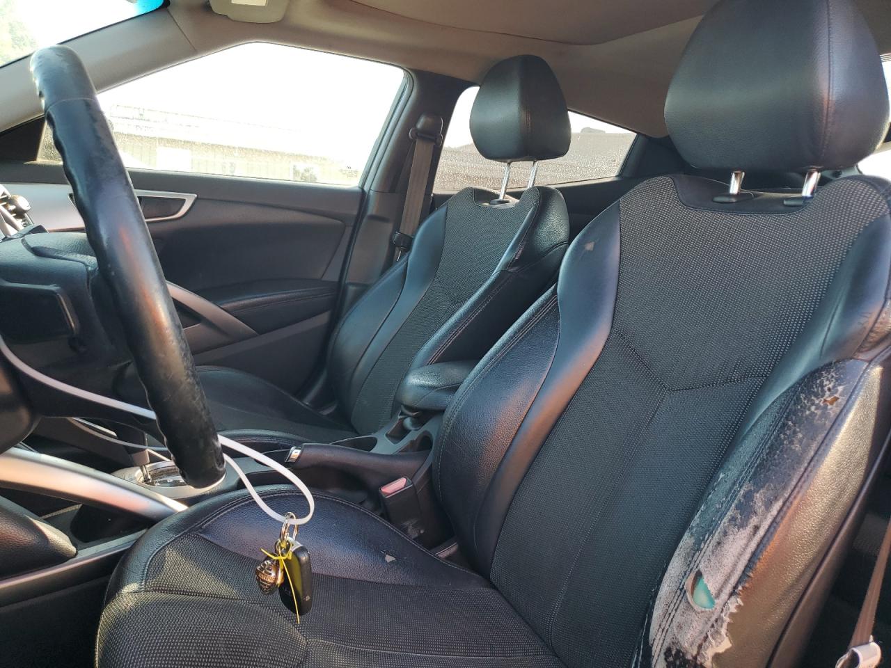 2012 Hyundai Veloster VIN: KMHTC6AD9CU070842 Lot: 74794534