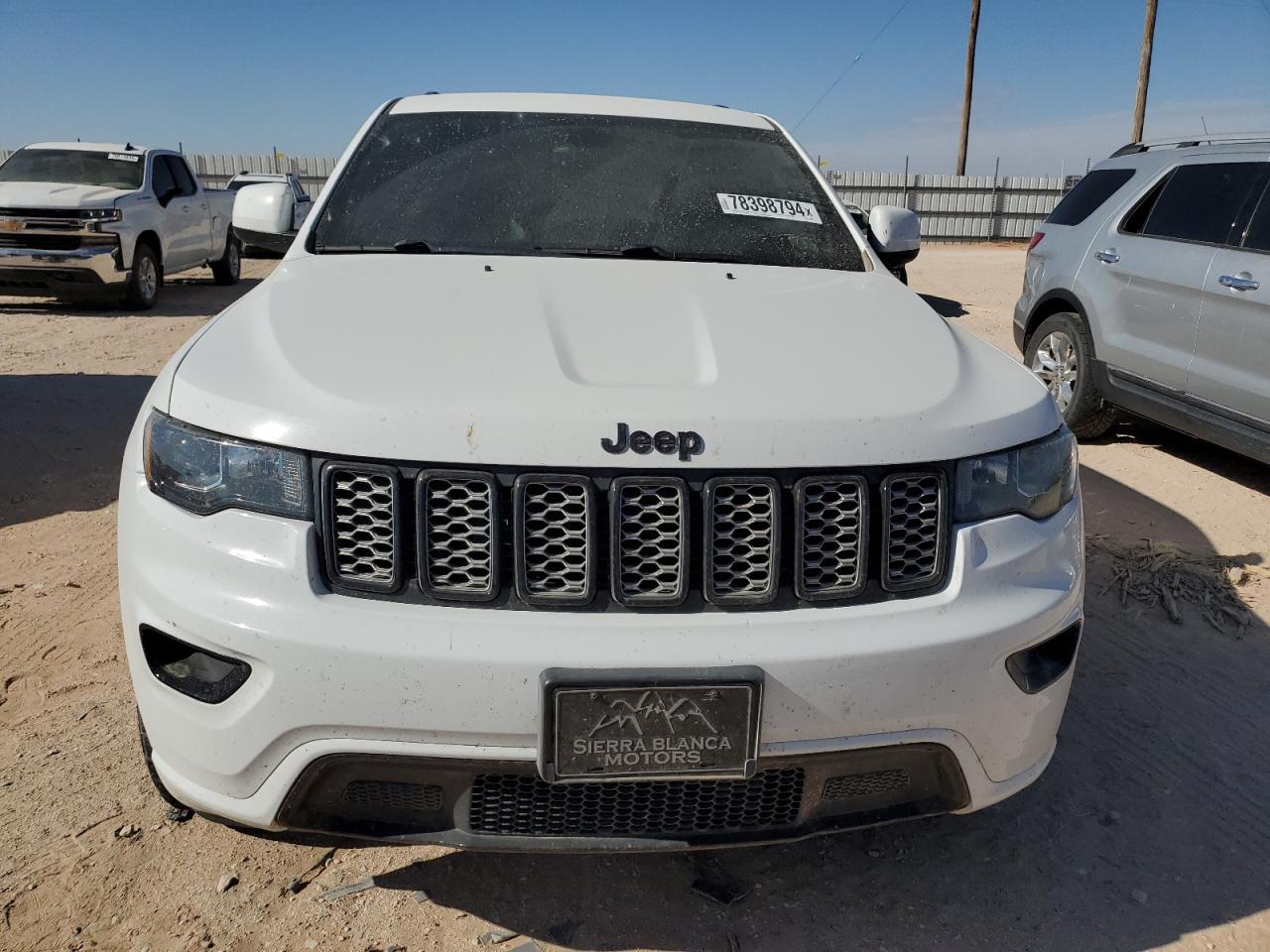 2018 Jeep Grand Cherokee - Image 5