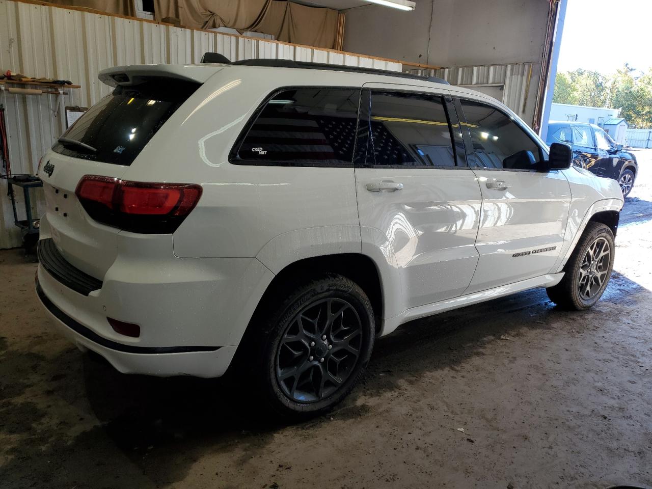 2021 Jeep Grand Cherokee - Image 3