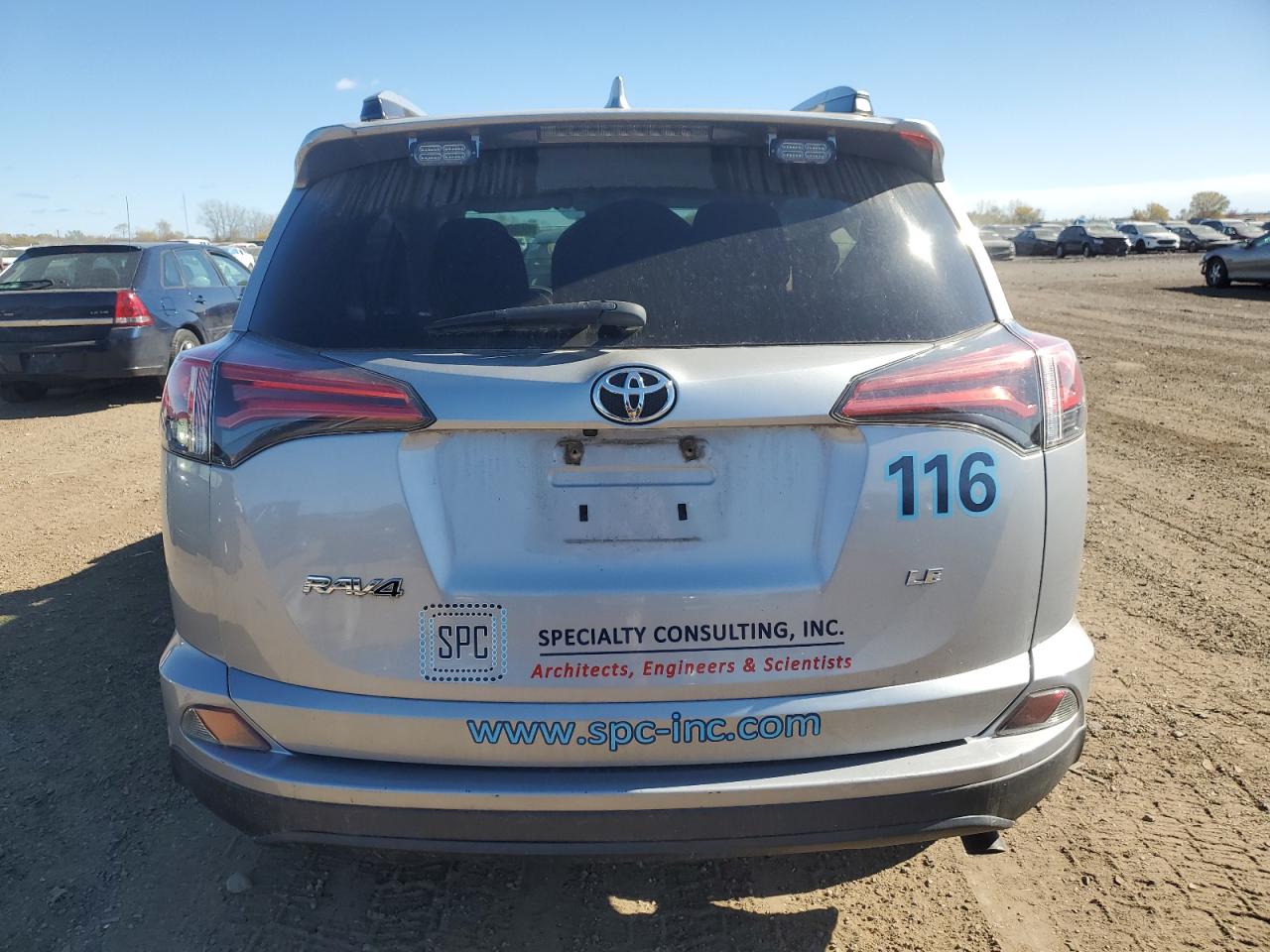 2T3ZFREV3HW360367 2017 Toyota Rav4 Le