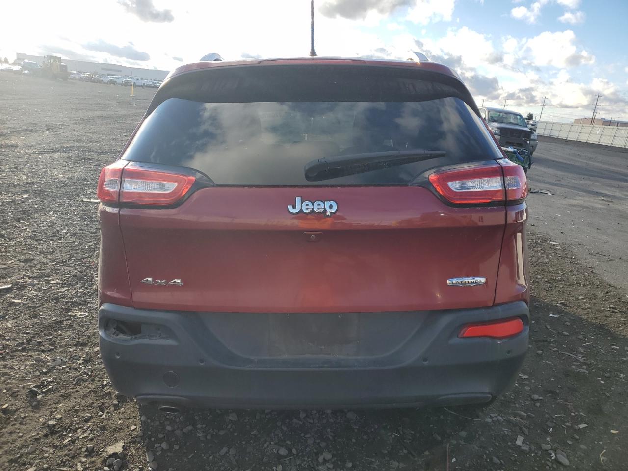 2016 Jeep Cherokee Latitude VIN: 1C4PJMCB9GW236721 Lot: 77040664