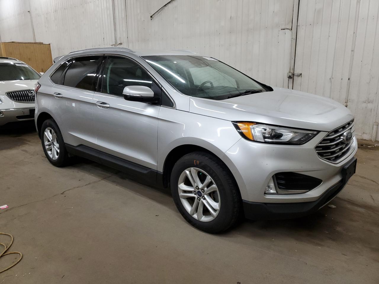 2019 Ford Edge - Image 4