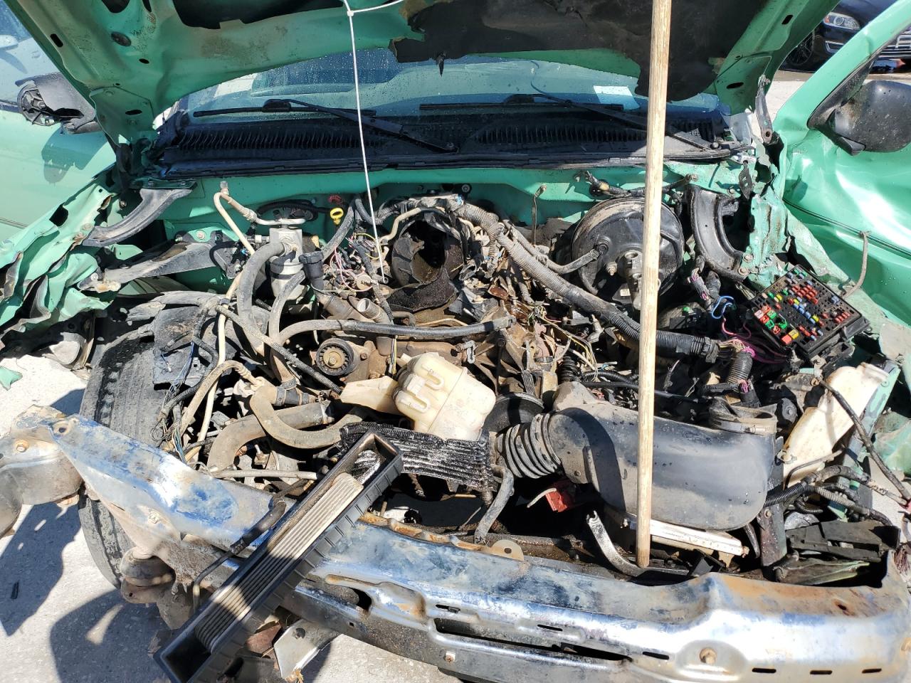2006 Chevrolet Silverado - Image 11