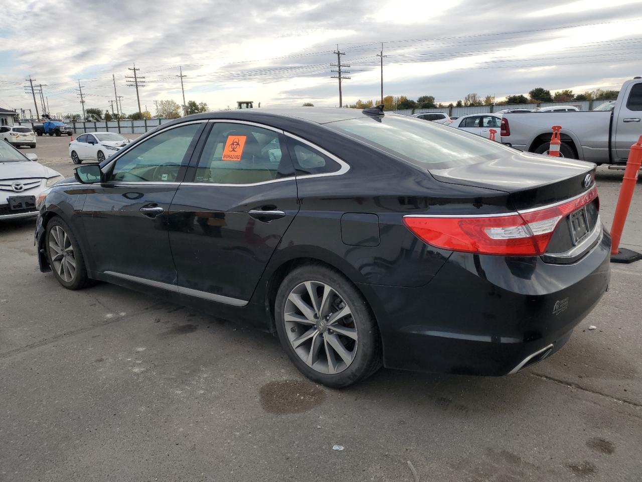 2016 Hyundai Azera - Image 2
