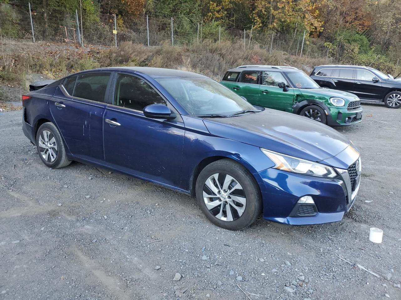 2019 Nissan Altima - Image 4