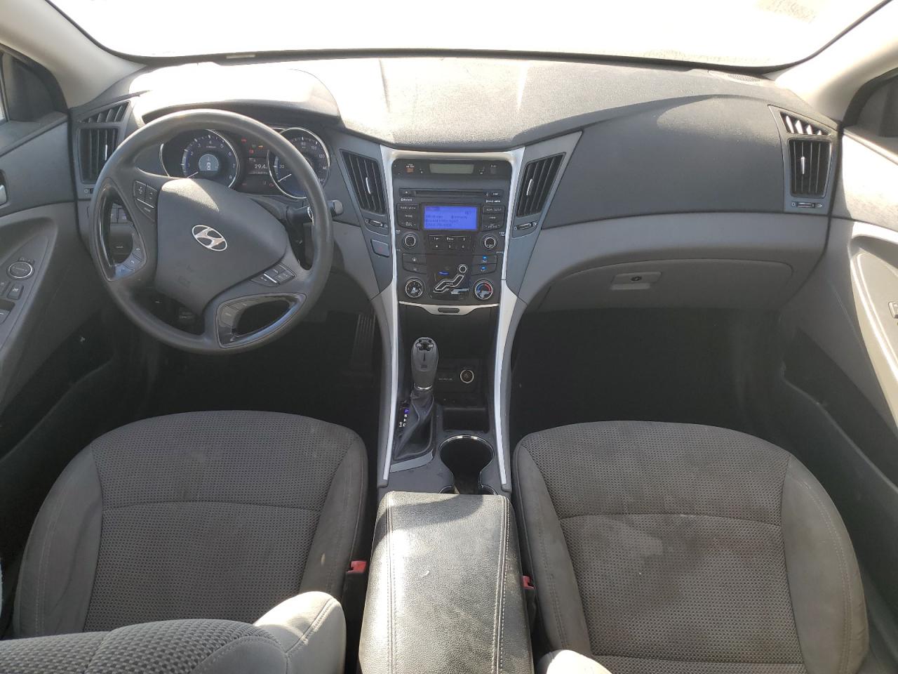 2013 Hyundai Sonata - Image 8