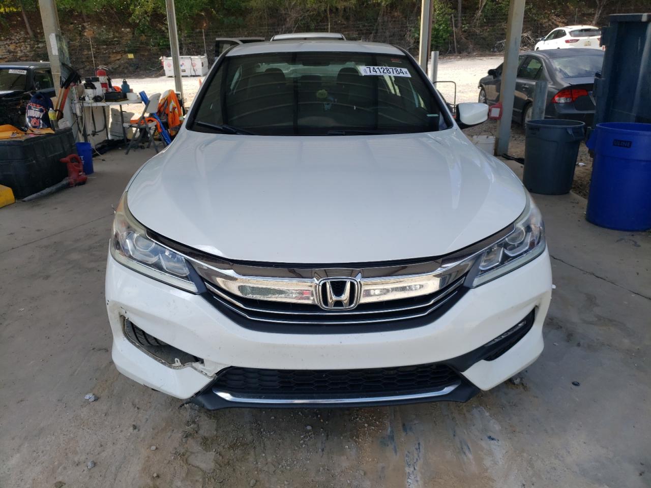2016 Honda Accord - Image 5