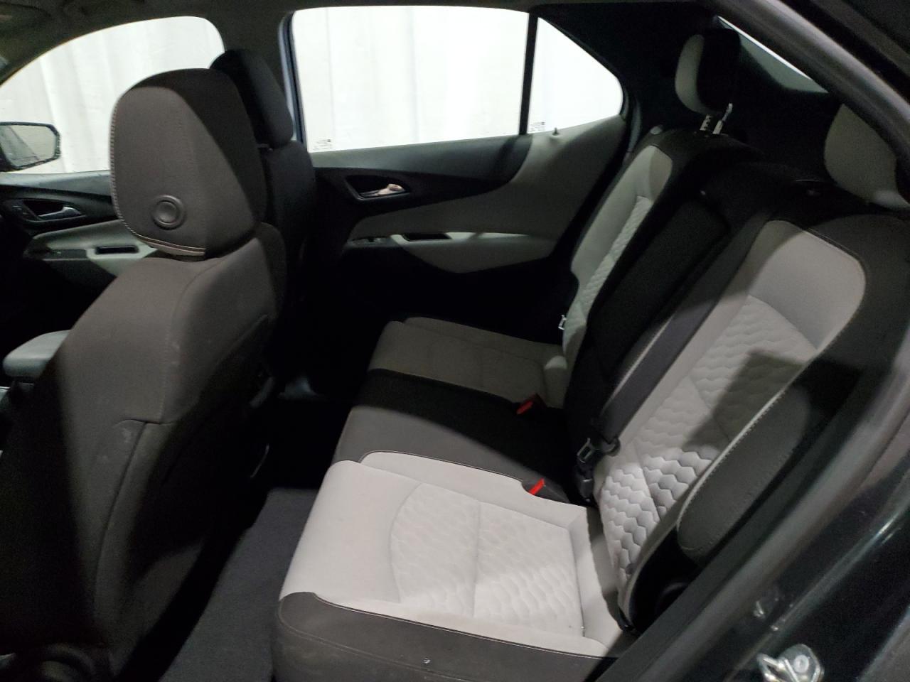 2018 Chevrolet Equinox - Image 11