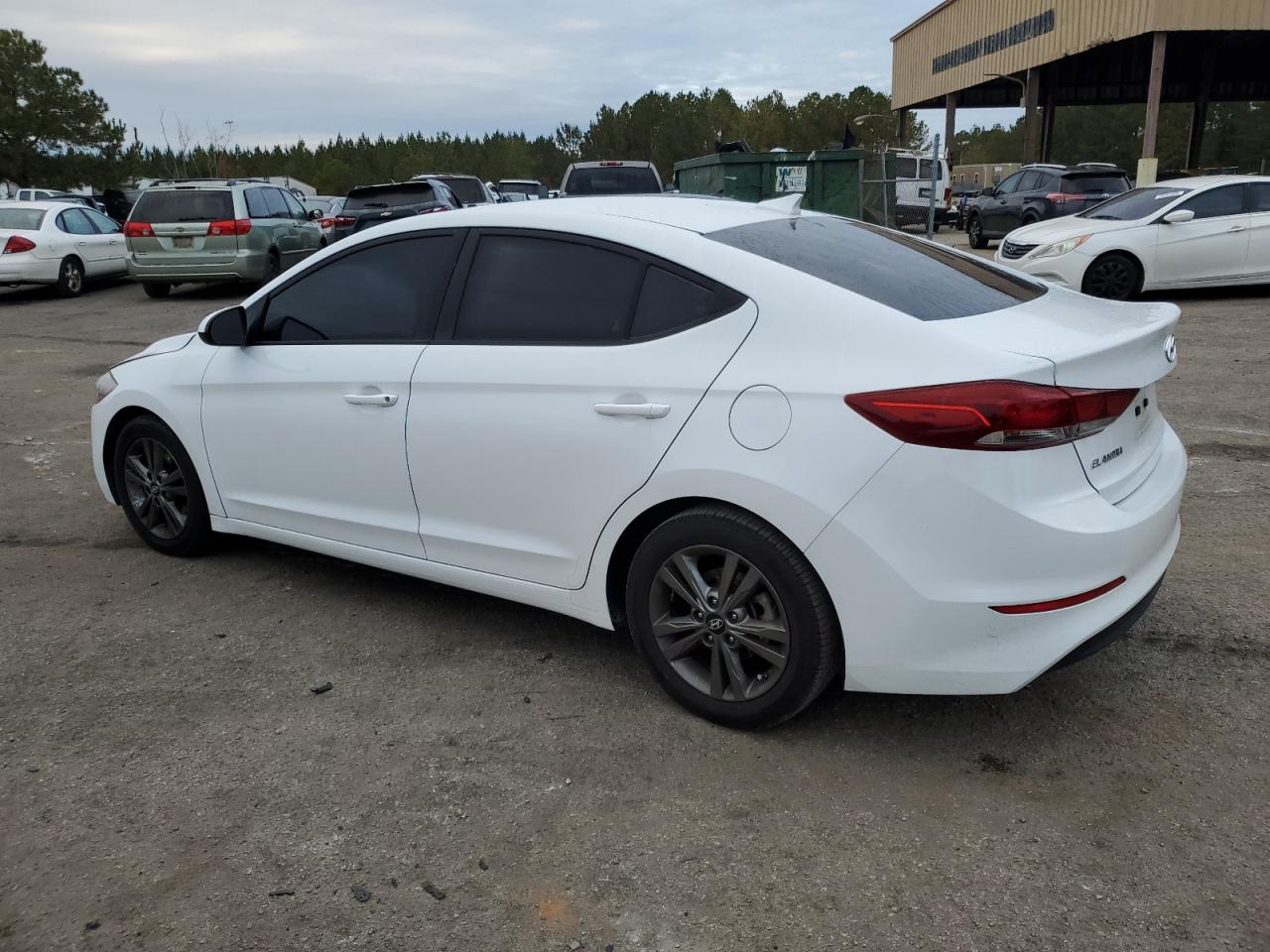 2018 Hyundai Elantra - Image 2