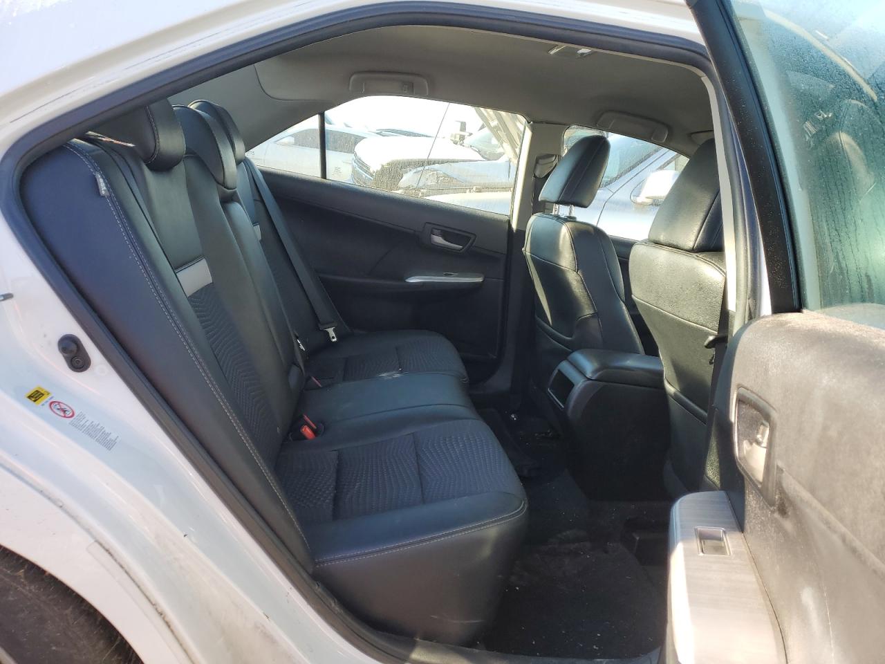 2014 Toyota Camry - Image 10