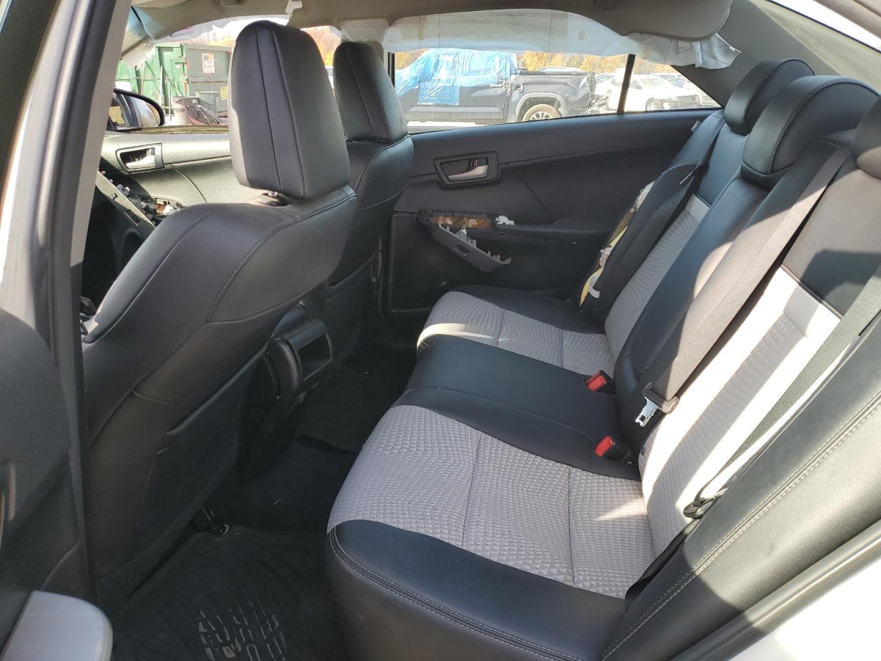 2014 Toyota Camry - Image 10