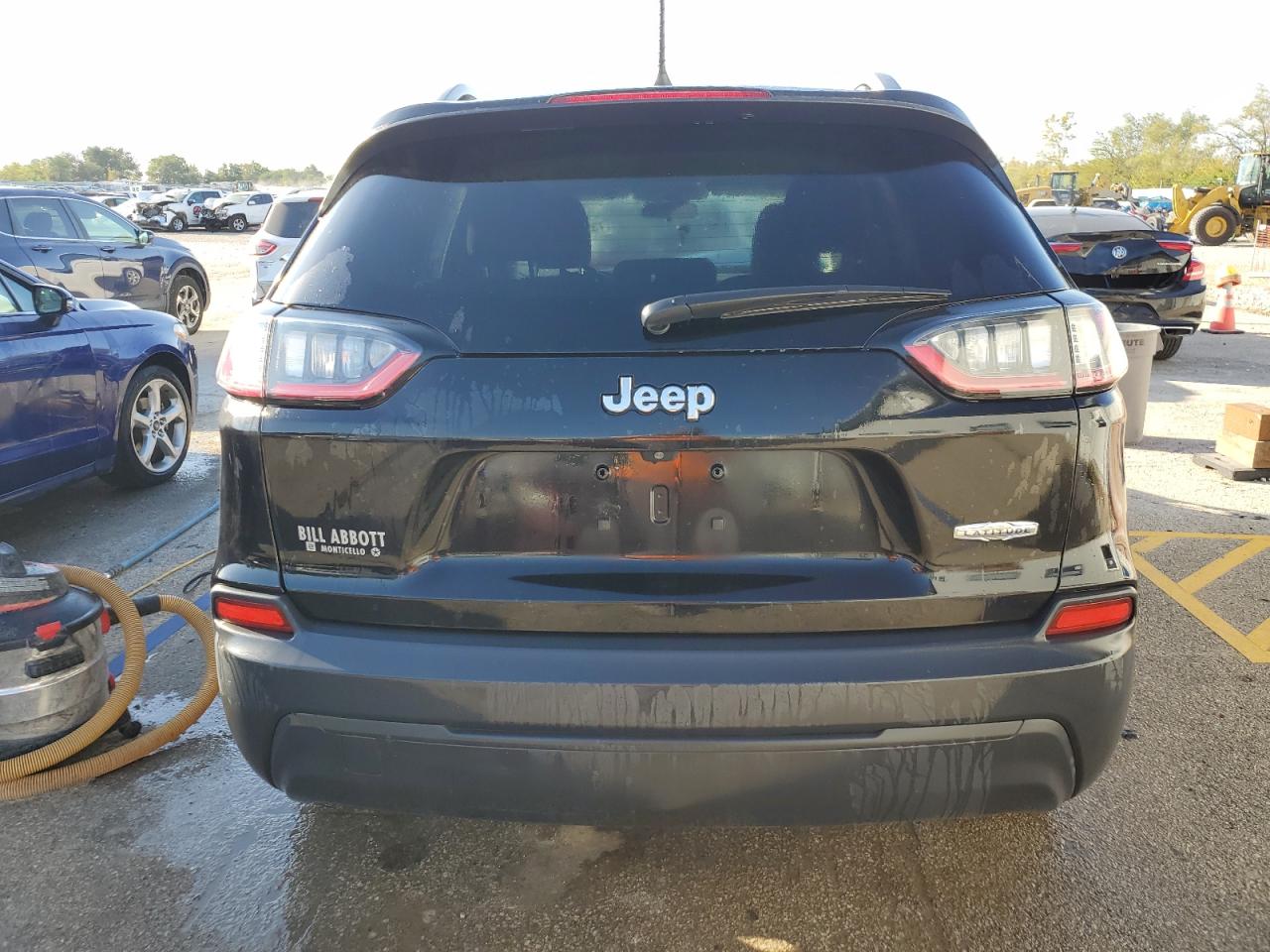 2019 Jeep Cherokee Latitude VIN: 1C4PJLCB9KD285576 Lot: 73997734