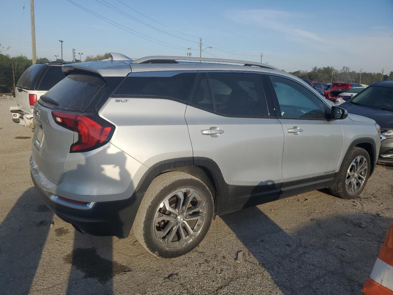 2020 GMC Terrain - Image 3