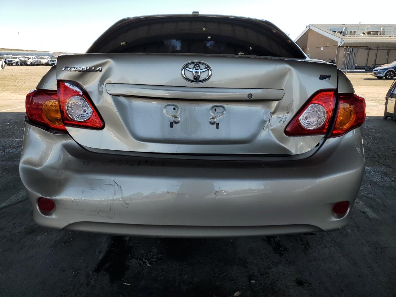 2010 Toyota Corolla Base VIN: 2T1BU4EE4AC463582 Lot: 82332405