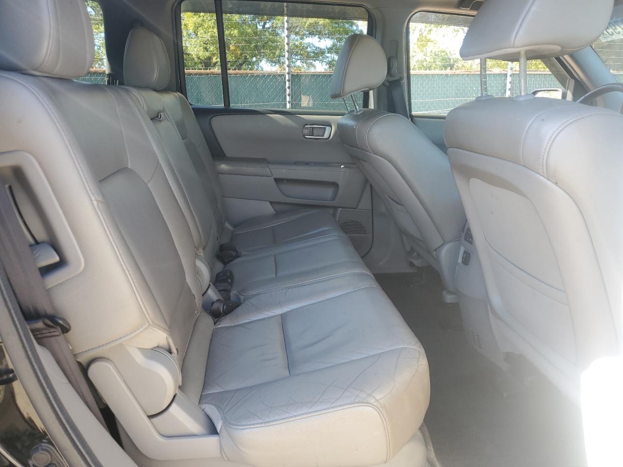 2012 Honda Pilot Exln VIN: 5FNYF4H72CB048972 Lot: 82382795